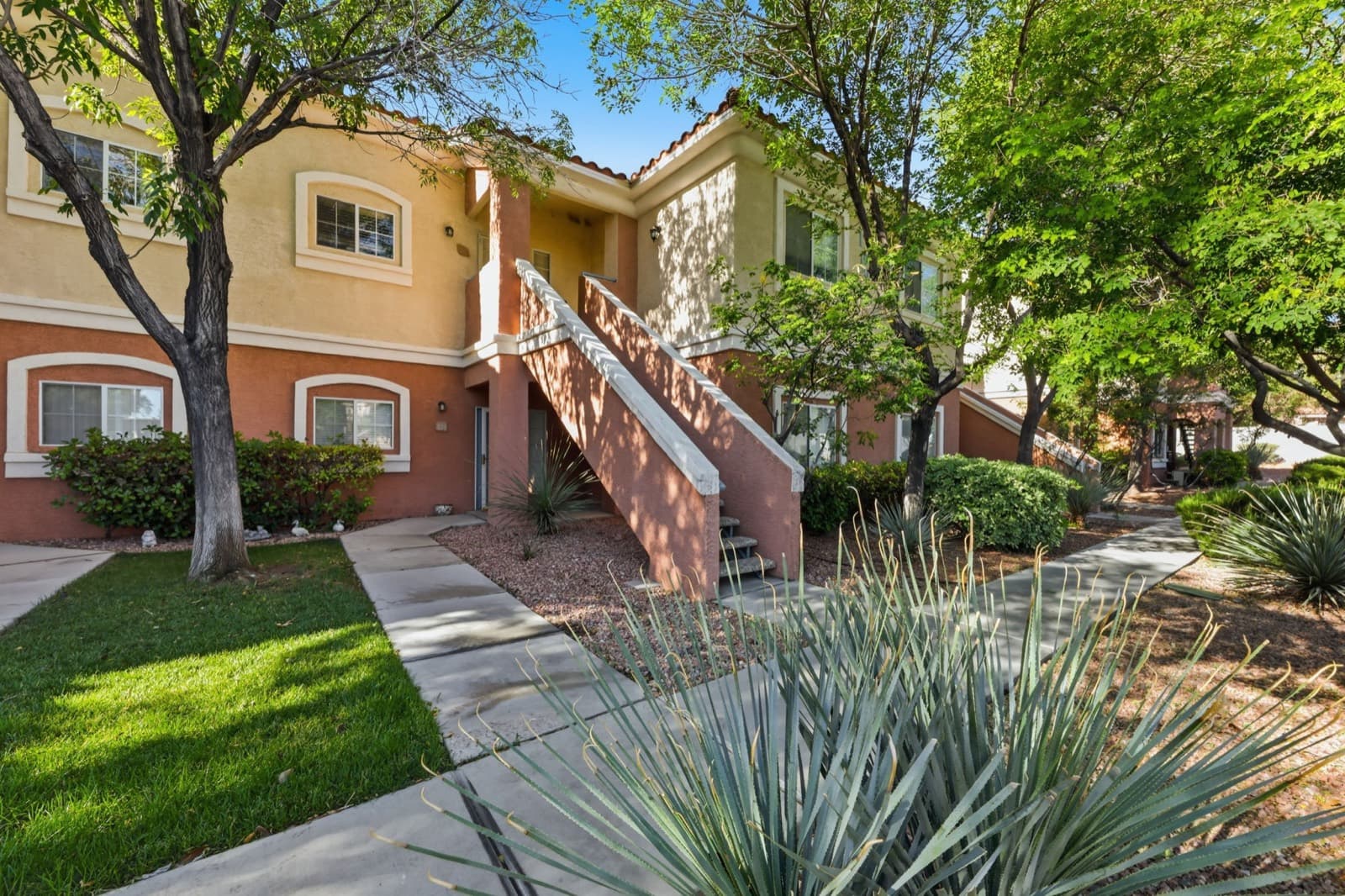 Summerlin condo — now representing